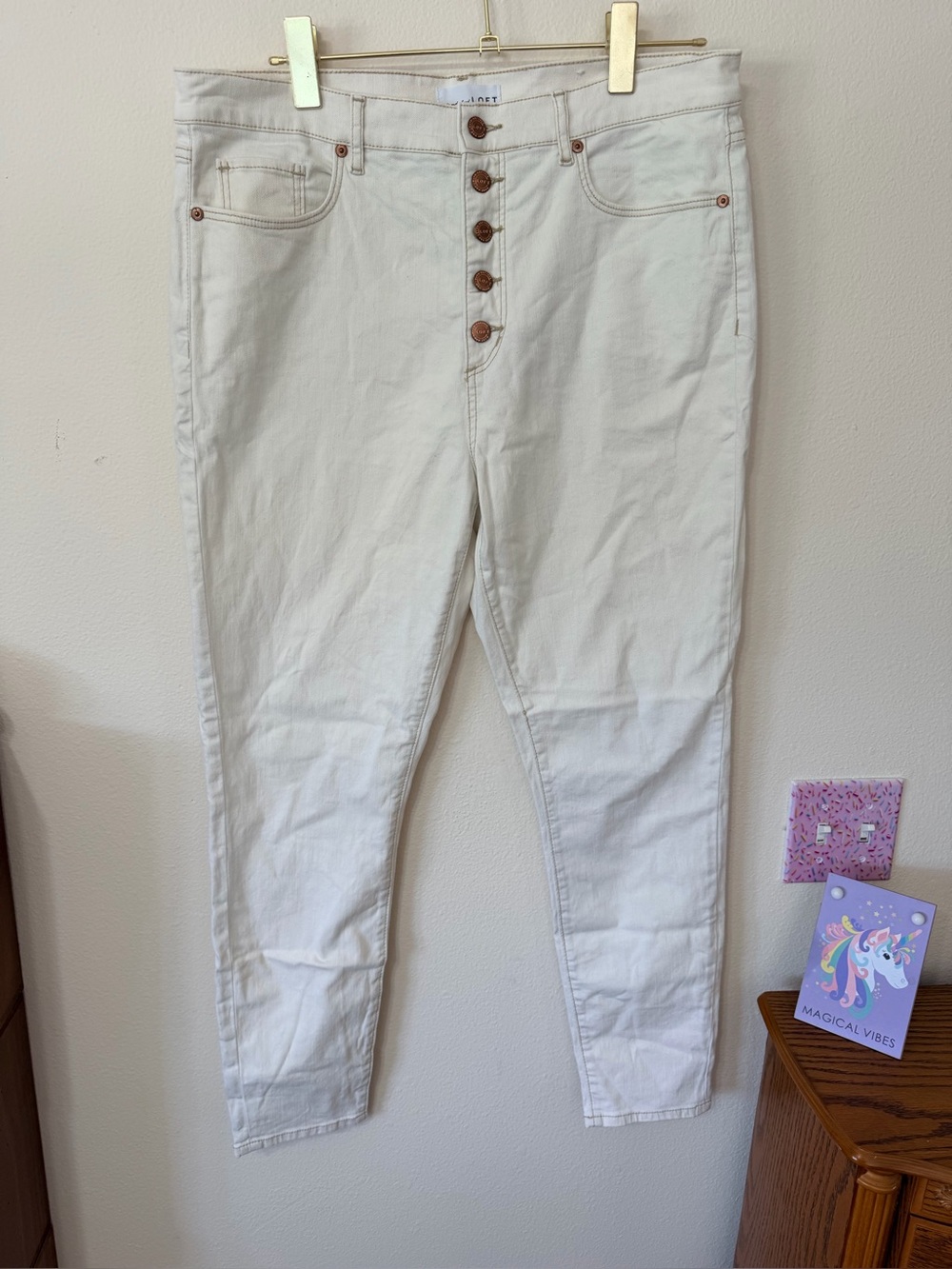 The loft white jeans size 14/32